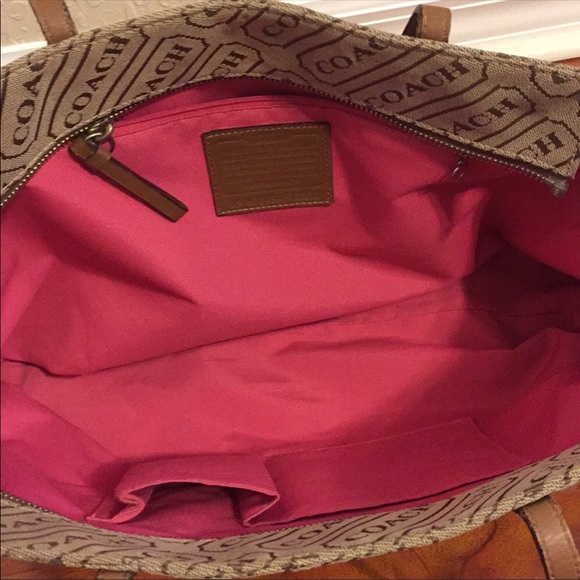 Large Coach Zip Tote - Picture 5 of 8